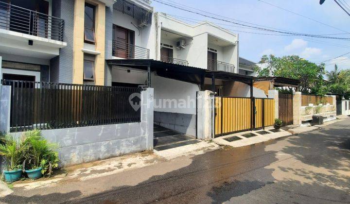 Rumah Minimalis 2 Lantai Siap Huni Dalam Komplek Dekat Mrt 1