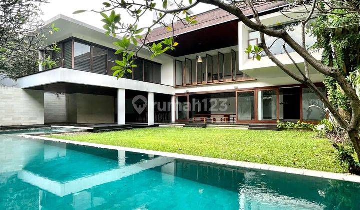 Luxurious Modern House High Specs Karya Andra Matin  1