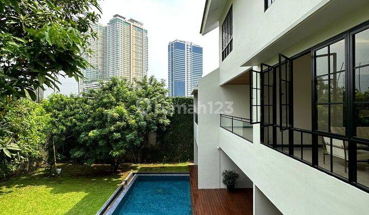 Brand New Renovated Luxurious House Kebayoran Baru Dekat Senayan 1