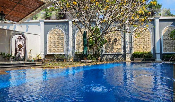 Luxurious House Private Pool At Simprug Permata Hijau  2