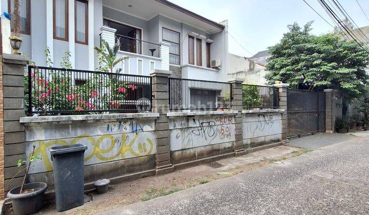 Rumah Minimalis Modern di Pintu Air Cinere Dekat Jalan Raya 2