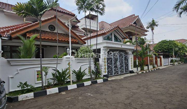 Rumah Bagus Siap Huni Dalam Komplek One Gate di Pejaten Barat  1