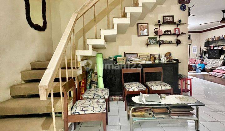 Rumah Masih Kokoh Posisi Hoek di Prime Area Senopati Dekat Scbd  2