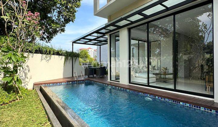 Brand New Modern House 4 Lantai Private Pool Dalam Townhouse  1