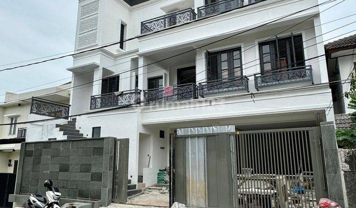 Brand New Modern House 4 Lantai With Lift And Private Pool  1