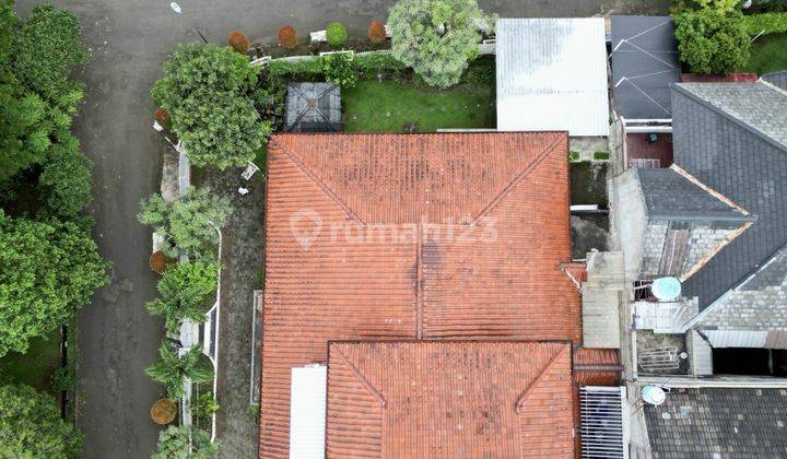 Rumah Asri 1,5 Lantai Posisi Hoek Dalam Komplek di Lebak Bulus  2