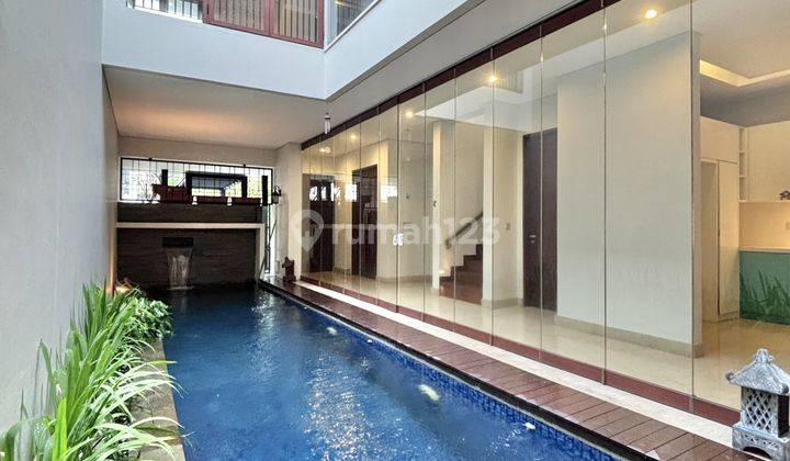 Modern Tropical House 3 Lantai With Private Pool At Cilandak  2