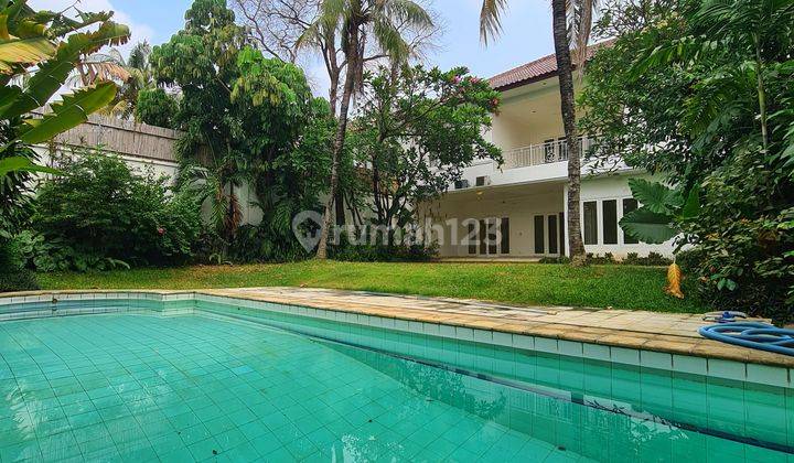 Rumah Mewah With Private Pool Dekat Kemang Raya Bebas Banjir 1