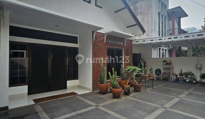 Rumah Terawat Senopati Area Cocok Untuk Hunian Atau Kantor  1