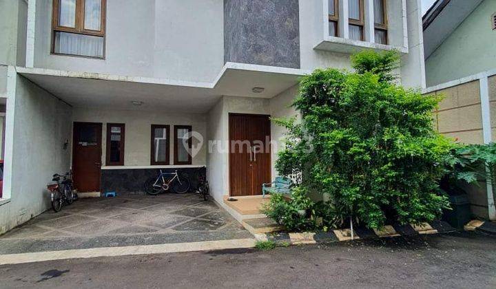 Rumah Modern Minimalis Dalam Townhouse di Seberang Citos  1