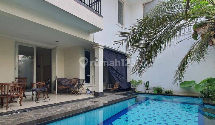 Murahh!!! Rumah Siap Huni di kemang Barat ada swimming pool  2