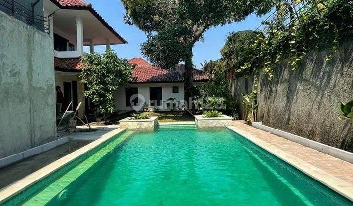 Rumah Bagus siap huni private pool di kemang timur bebas banjir  1