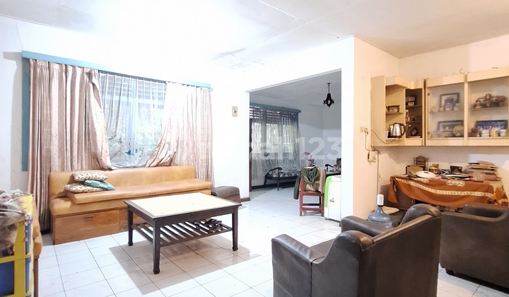 Rumah lama area strategis nempel permata hijau cocok untuk komersil 2