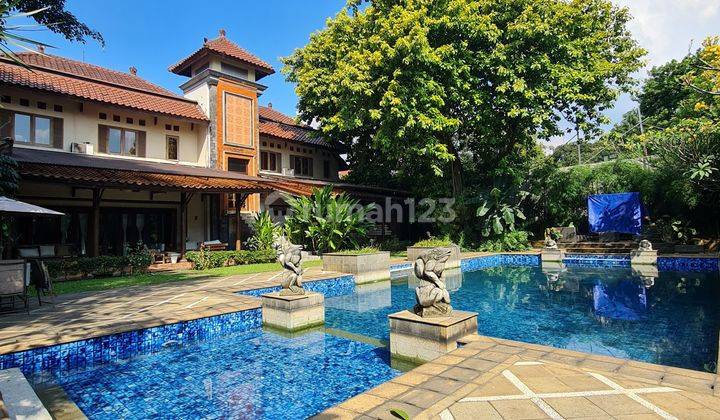 Rumah Mewah Design Etnik Bali Dalam Komplek Besar di Cirendeu  1