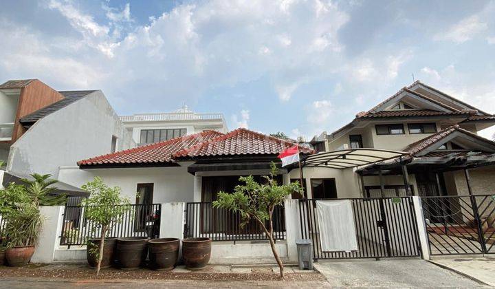 Rumah Asri Terawat Siap Huni di Dalam Komplek Villa Cinere Mas  1