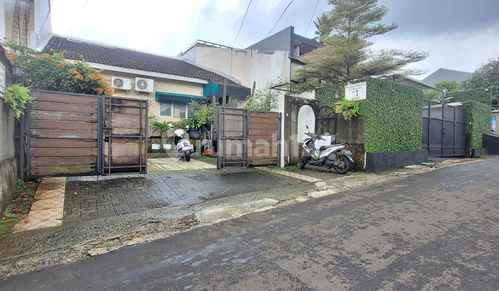 Rumah Nuansa Villa Cocok untuk Usaha atau Rumah Tinggal Dekat MRT