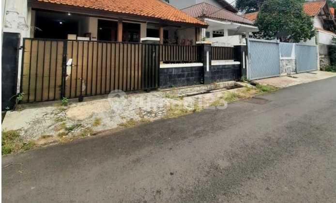 Rumah Hitung Tanah Dalam Komplek di Belakang Citos Bebas Banjir