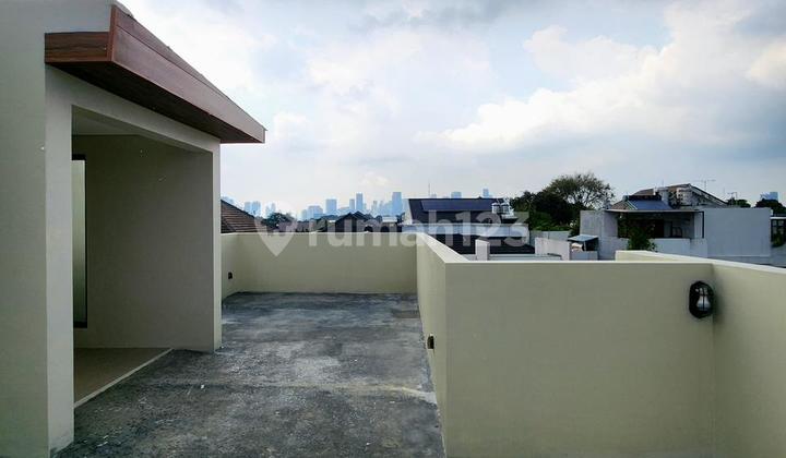 Brand New Modern House 3 Lantai Private Pool Full Furnished Brand New Modern House 3 Lantai Private Pool Full Furnished