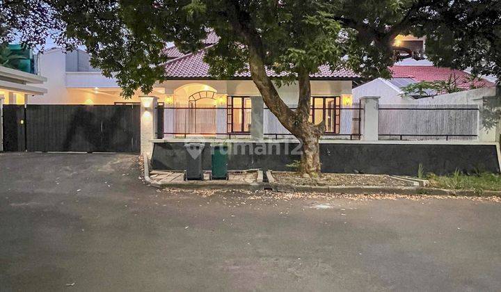 Rumah Mewah Siap Huni Private Pool Prime Area Permata Hijau  2