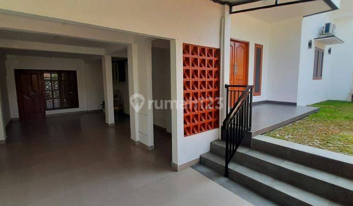 Rumah Semi Furnished Lokasi Strategis di Perumahan Jatibening 2, Bekasi 2