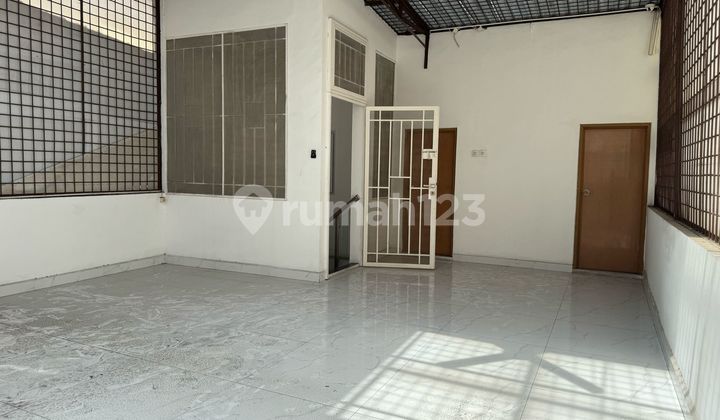 Rumah Mewah 3,5 Lantai Lokasi Citra Garden 3, Jakarta Barat 2