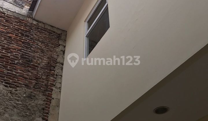 Rumah Bagus Lokasi Dekat Bandara di Perumahan Duta Bandara, Tangerang