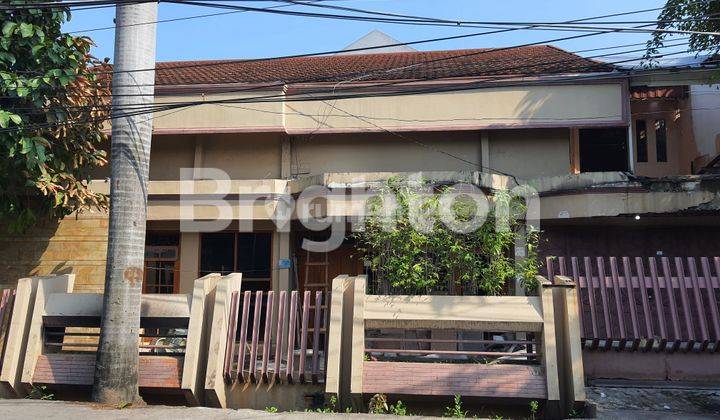 RUMAH  HOEK HITUNG TANAH TAMAN RATU DURI KEPA JAKARTA BARAT 2