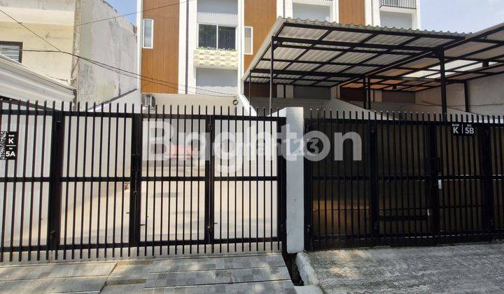 RUMAH BAGUS TERAWAT 3 LANTAI  GREENVILLE  JAKARTA BARAT