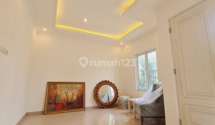 Rumah Baru 2,5 Lantai SHM , Pondok Indah Jakarta Selatan  1