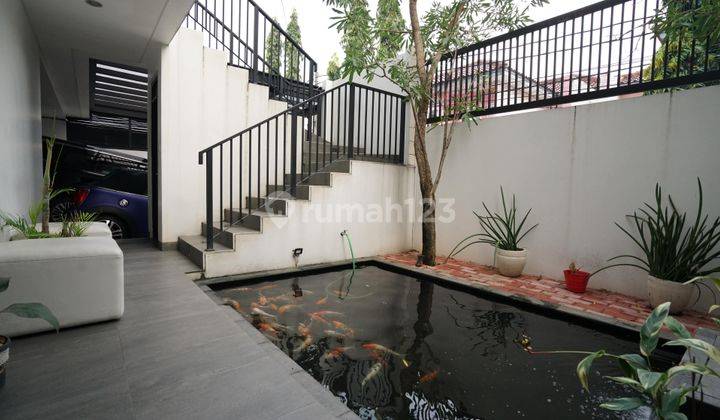 Rumah Artis Area Jakarta Selatan , Baru , SHM , 3 Lantai , Ff  2