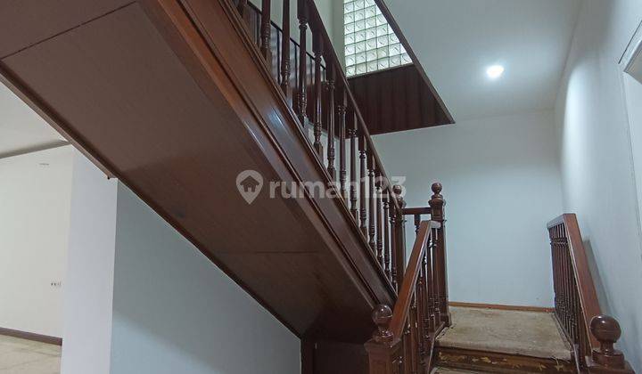 Rumah Baru Renovasi Lokasi Nyaman Strategis Siap Huni , Menteng  2