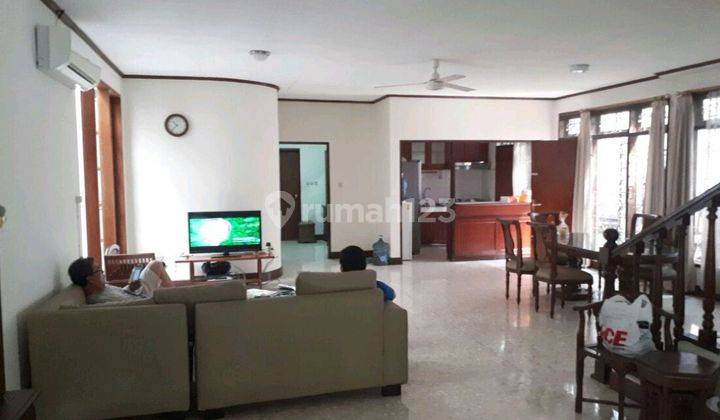 Rumah 2 Lantai Area Mega Kuningan Harga Menarik , Shm  2