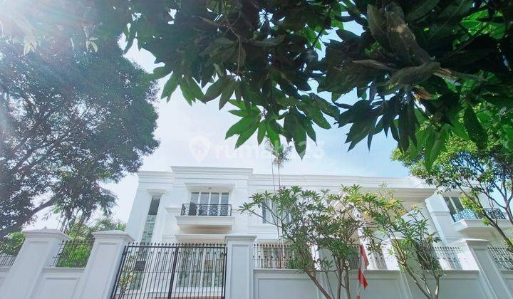 Rumah Baru Pondok Indah 3 Lantai Ada Lift , Shm Bebas Banjir  2