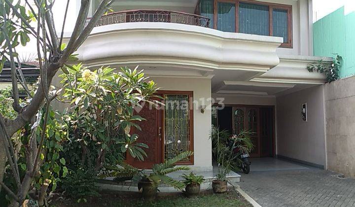 Rumah Menteng 2 Lantai Bentuk Tanah Hoki, Shm , Siap Huni , Ring1 1