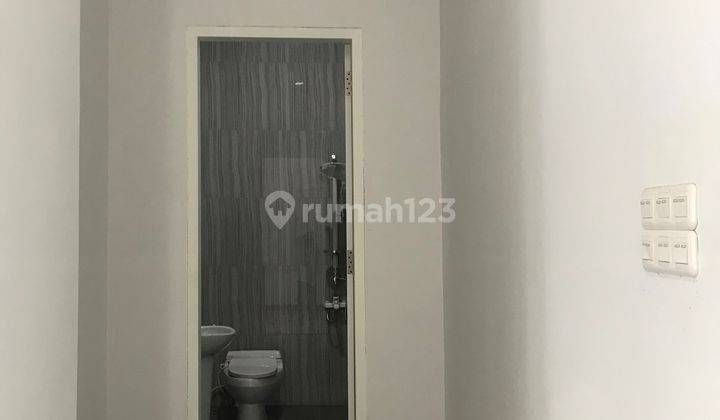 Rumah Menteng 2lantai Unfurnished Siap Huni Lokasi Strategis,shm 2