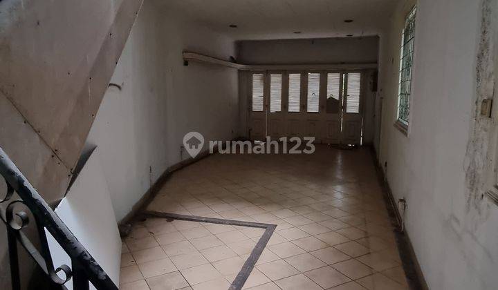 Rumah Sewa di Menteng 2 Lantai Unfurnished Cocok Untuk Kantor  2