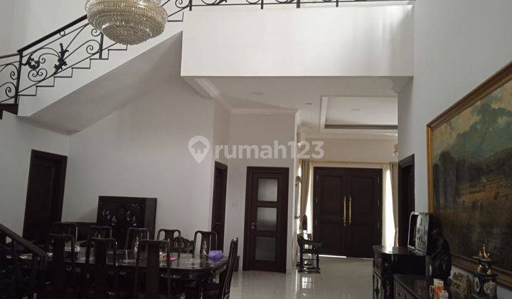 Dijual Rumah Menteng 2 Lantai Lokasi Tenang , SHM Harga Menarik 2