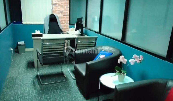 Gedung di Sewakan Area Pejaten Bisa di Pakai Kantor Atau Sekolah 1