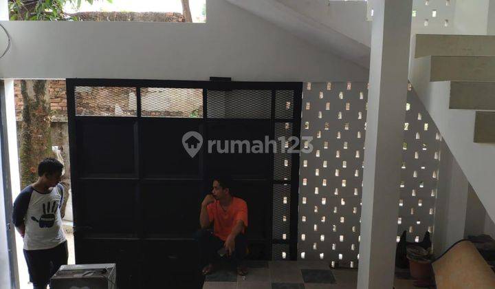 Rumah 2,5 Lantai Siap Huni Area Menteng Bisa di Jadikan Kost An  2