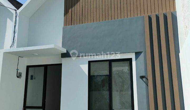 Rumah Baru Modern Minimalis di Kopo Permai 1 lantai 1