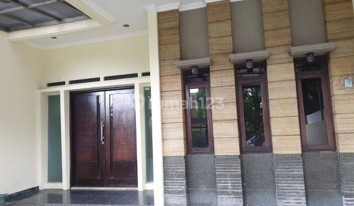 Jual Cepat Rumah Siap Huni 2 Lantai di Singgasana Pradana 2