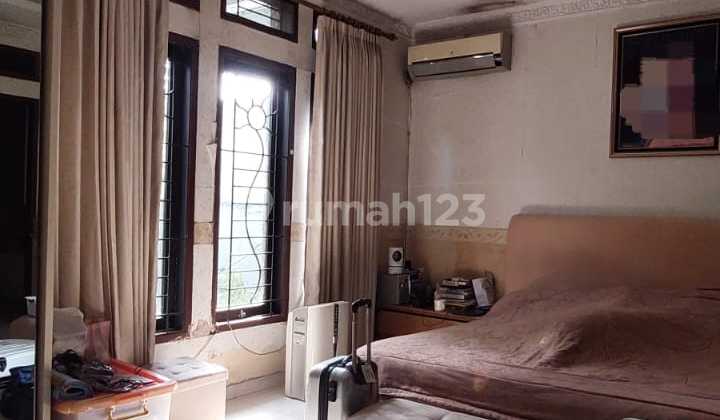 Rumah Luas 2 Lantai di Sayap Pasteur Smart Home, Taman Depan Belakang, Lokasi Strategis