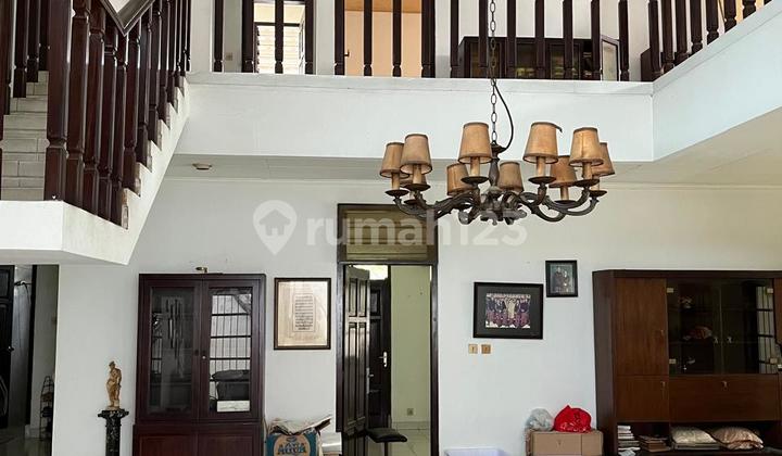 Rumah Luas 2 Lantai di Kawasan Cipete , Jakarta Selatan