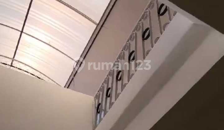 Rumah 2 Lantai Siap Huni di Sayap Surapati Lokasi Strategis Bandung 2