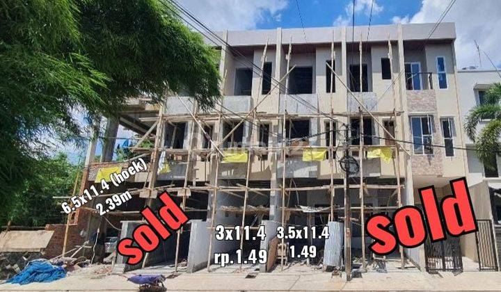 Dijual Rumah Green Villle Dalam Komplek 3 Lantai 1