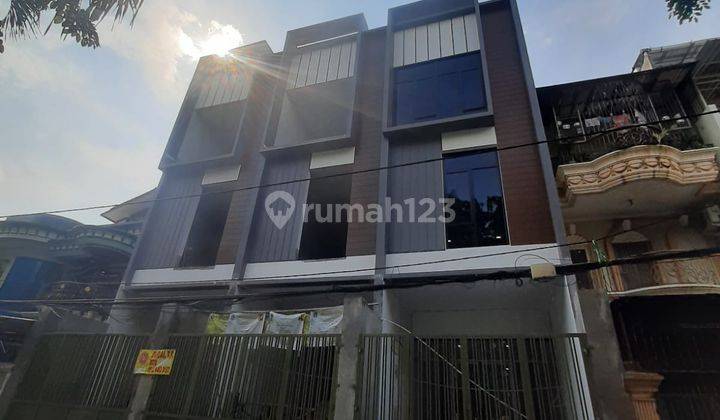 Rumah Baru Ada 3 Unit Kavling  Polri Jelambar 1