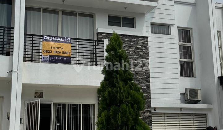 Dijual Rumah Green Mansion 2 Lantai Semi Furnished 1