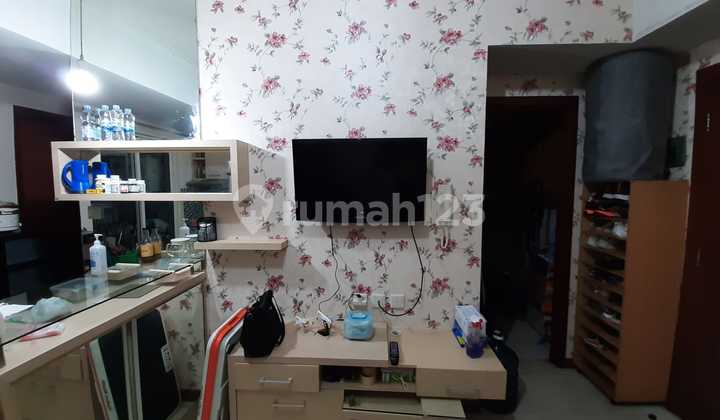 Dijual Royal Mediterania garden  Lantai Rendah Semi Furnished