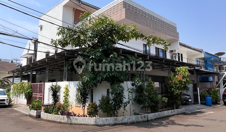 Dijual Rumah di Pasar baru Villa Jakarta Pusat