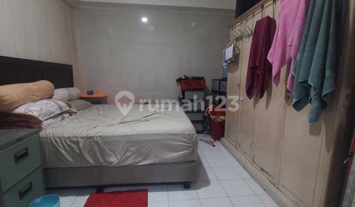 Dijual Rumah di Tanjung Duren Barat  Hadap Selatan 2